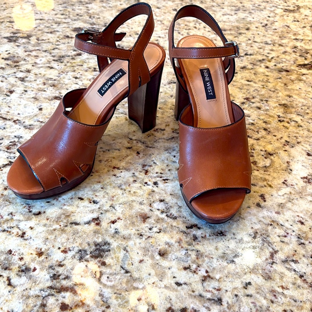 Nine West brown leather platform heels shoes Size 7.5
